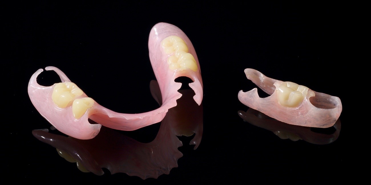 ノンクラスプデンチャー|たまプラーザの歯医者・入れ歯dentalclinicCたまプラーザ