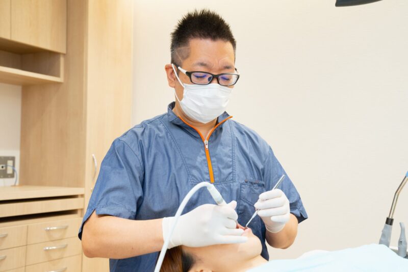 dental clinic Cたまプラーザの表面麻酔を行い、注射時の痛みを軽減｜たまプラーザ駅の歯医者・歯科 dental clinic Cたまプラーザ